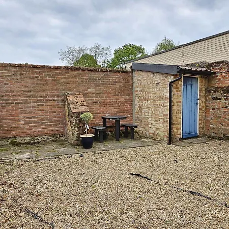 Perfectly Located Pretty Cottage Diss Exterior foto