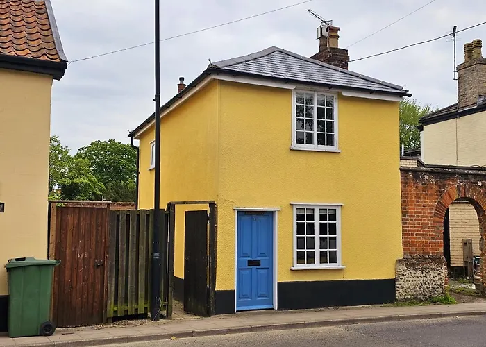 Perfectly Located Pretty Cottage